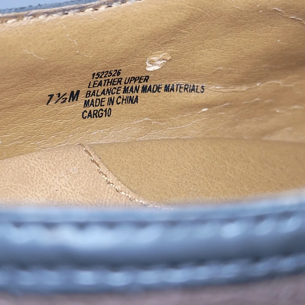 Sofft Women’s Vasta Mary Jane T Strap Kitten Heels Size 7.5 Nimbus Grey/Charcoal - Picture 11 of 11